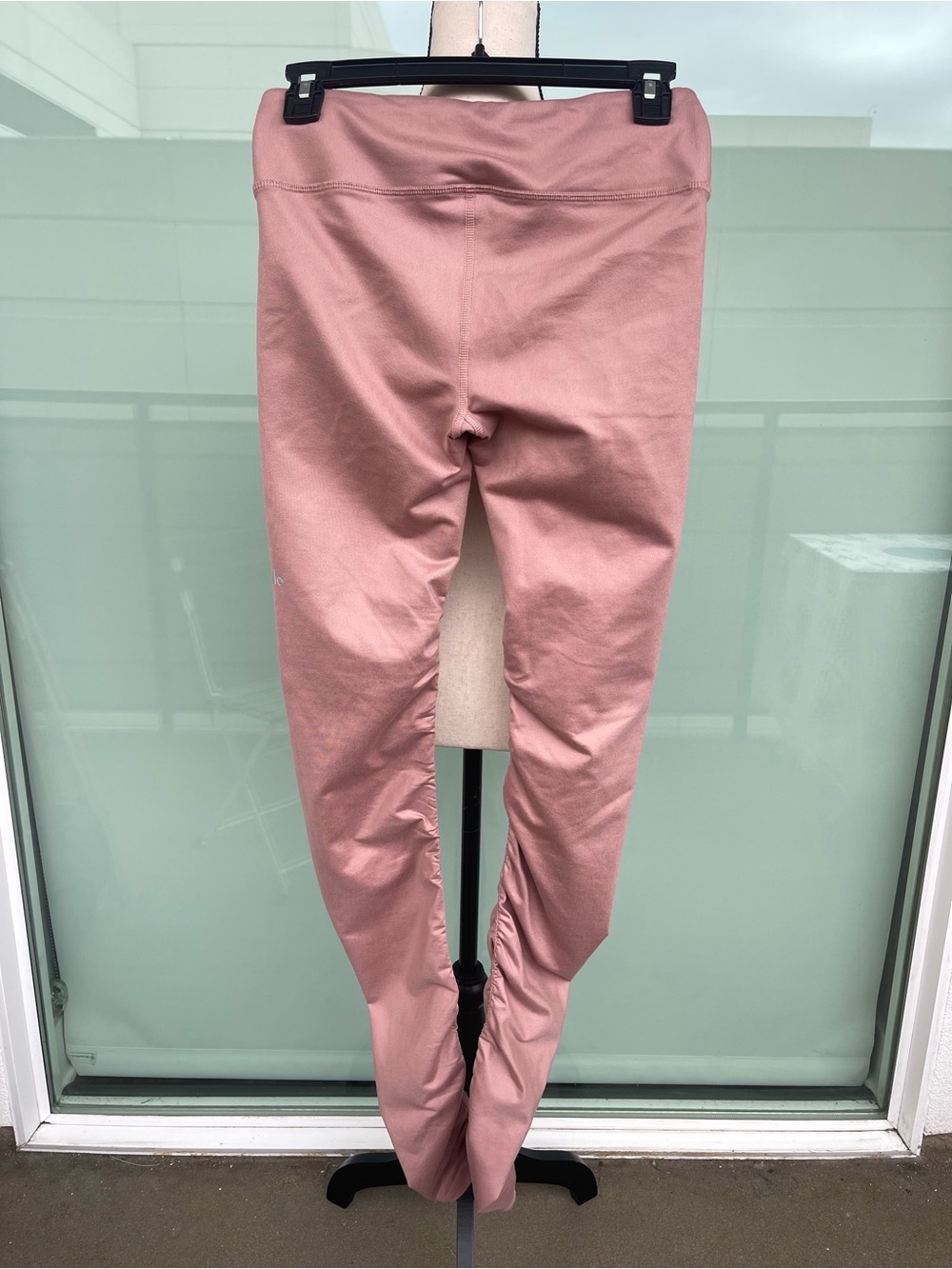 ALO Yoga Goddess Leggings Dusty Rose Pink High Waisted XS - Picture 3 of 5